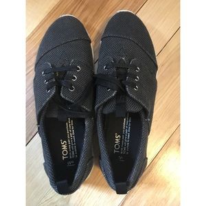 Toms Lace Up Black Sneakers Size 9W